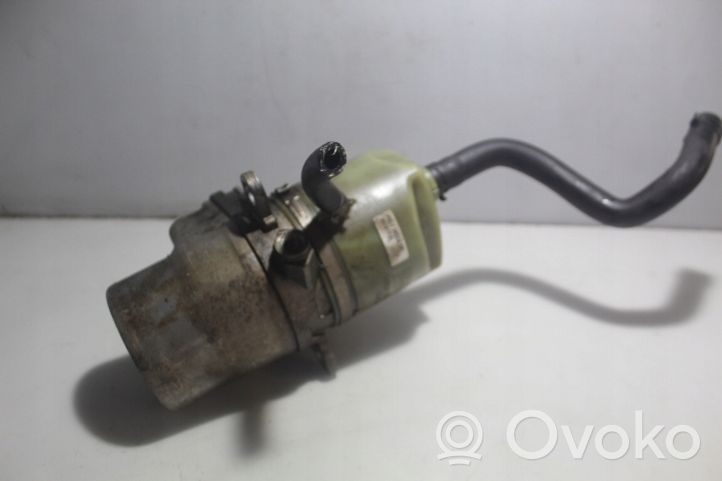 Volvo V50 Pompe de direction assistée 4N513K514DP