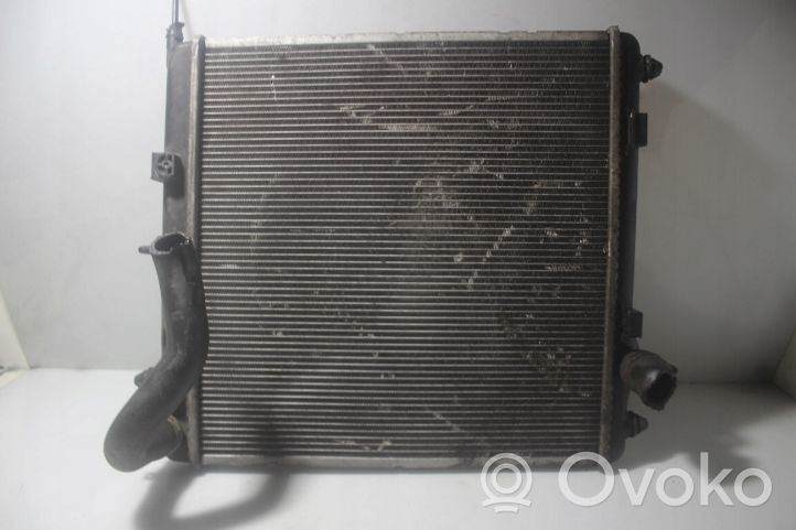 Peugeot 1007 Radiateur de refroidissement 