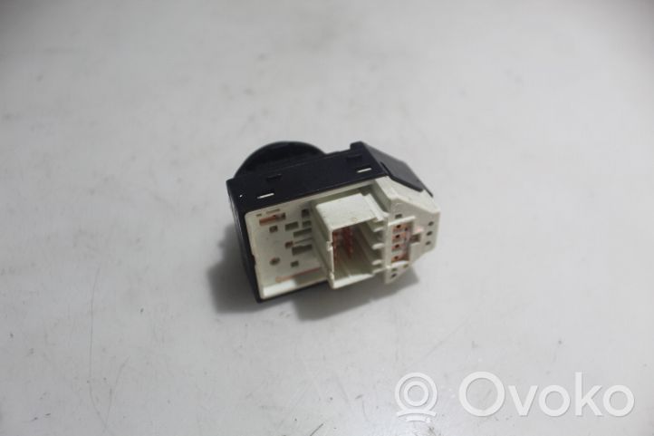 KIA Venga Wing mirror switch 