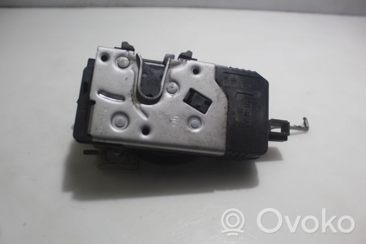 Opel Signum Front door lock 