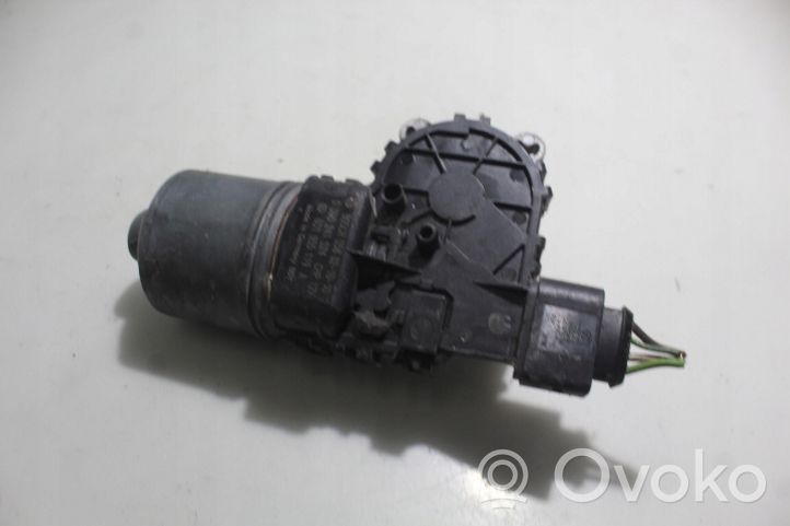 Volkswagen Polo Moteur d'essuie-glace 0390241524