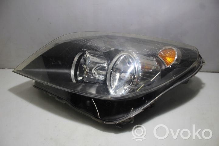 Opel Astra H Lampa przednia 