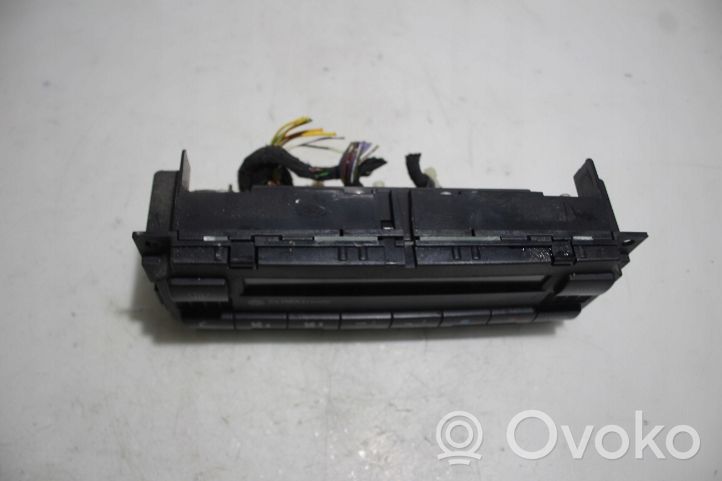 Renault Clio II Interior fan control switch 