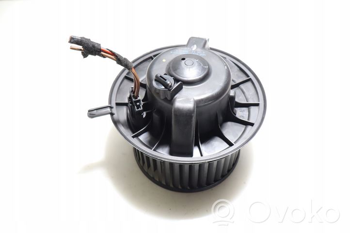 Volkswagen Tiguan Heater fan/blower 