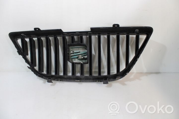 Seat Ibiza IV (6J,6P) Grille de calandre avant 