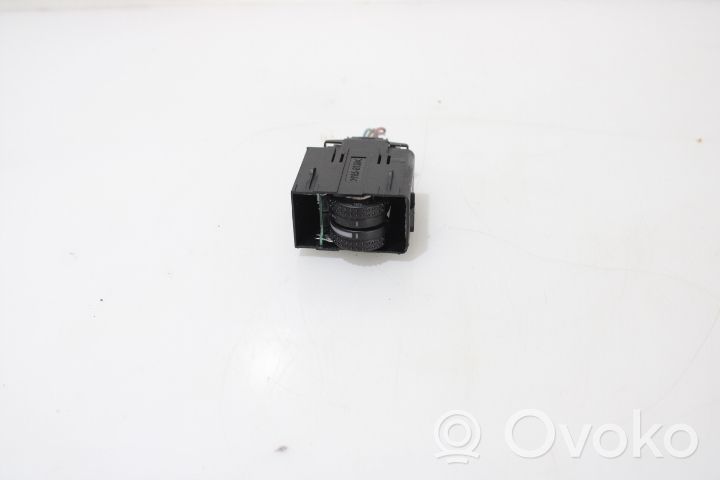 Seat Ibiza IV (6J,6P) Wing mirror switch 