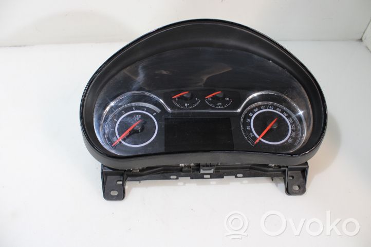 Opel Insignia A Clock 