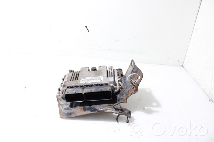 Opel Zafira B Komputer / Sterownik ECU silnika 