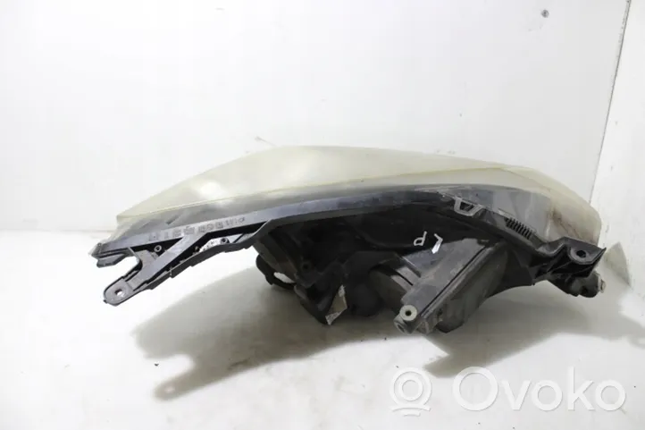 Opel Astra H Lampa przednia 