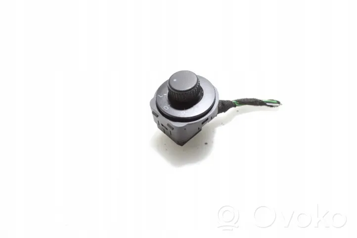 Skoda Fabia Mk2 (5J) Przycisk regulacji lusterek bocznych 