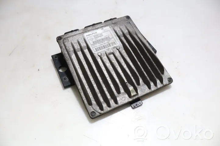 Renault Twingo II Unité de commande, module ECU de moteur 