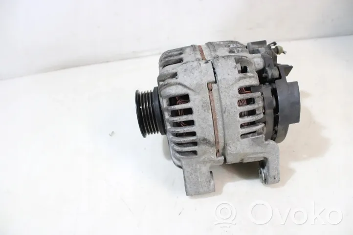 Opel Corsa D Generatore/alternatore 0124425057