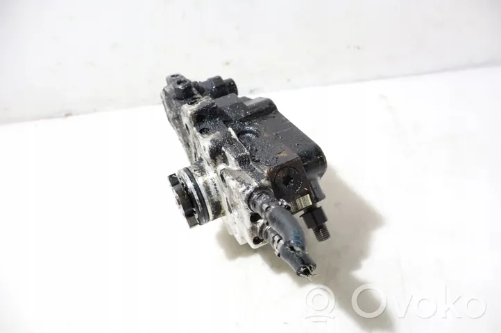 Mercedes-Benz C AMG W203 Pompe d'injection de carburant à haute pression 0445010143