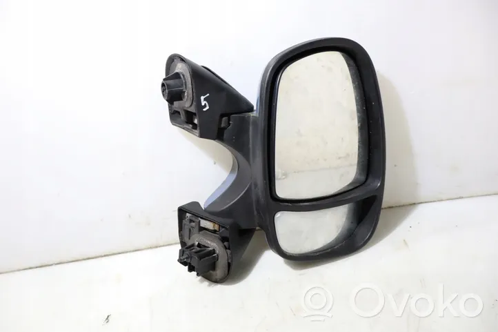 Opel Vivaro Front door electric wing mirror 