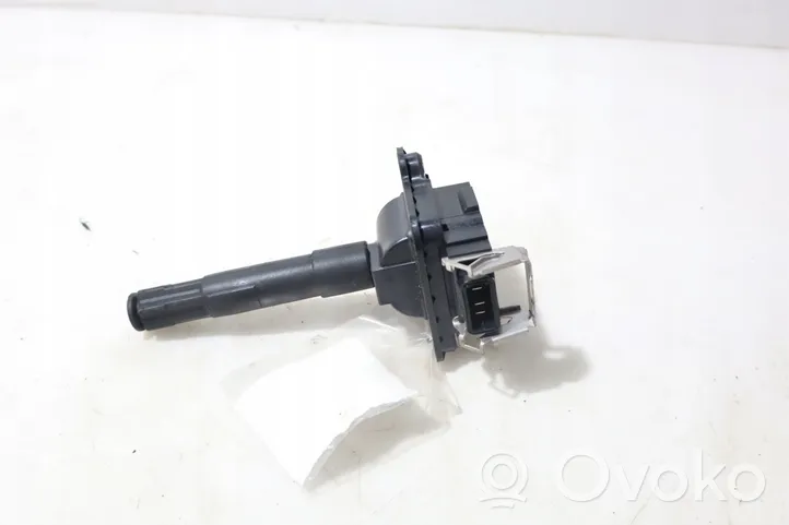 Audi A4 S4 B5 8D High voltage ignition coil U5004