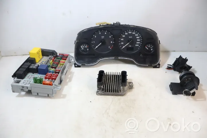 Opel Astra G Unité de commande, module ECU de moteur 