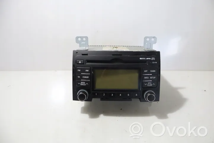 Hyundai i30 Radio/GPS head unit trim 