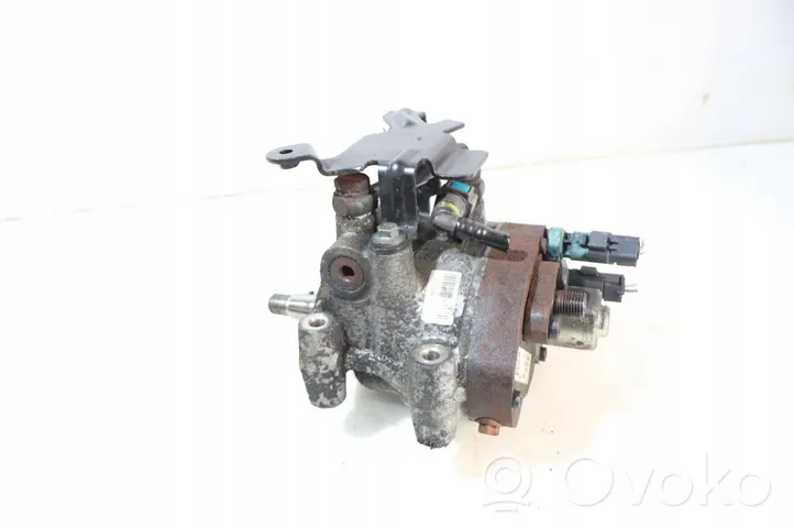 Renault Megane III Fuel injection high pressure pump 28237090