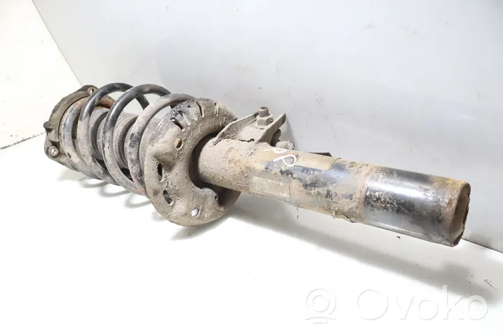 Volkswagen Tiguan Front shock absorber with coil spring 