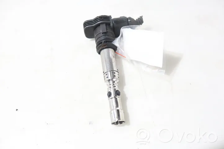 Audi A4 S4 B7 8E 8H High voltage ignition coil 0040102043