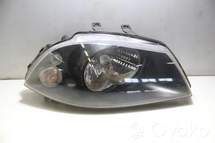 Seat Ibiza III (6L) Lampa przednia 89306206249