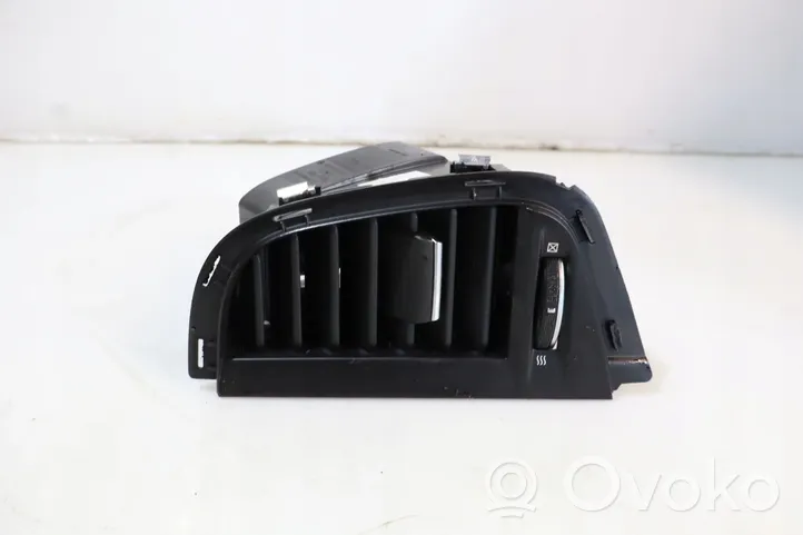 Renault Megane IV Garniture, panneau de grille d'aération 