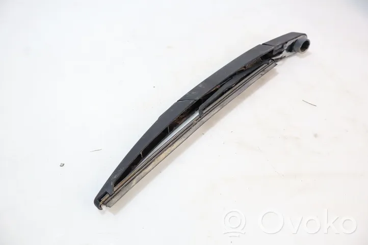 Renault Captur Rear wiper blade arm 