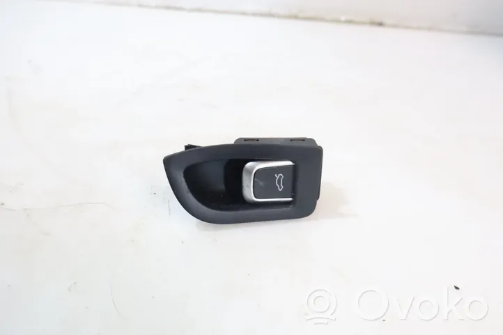 Audi A4 S4 B8 8K Tailgate opening switch 