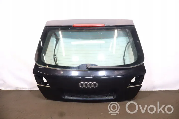 Audi A3 S3 8P Lava-auton perälauta 