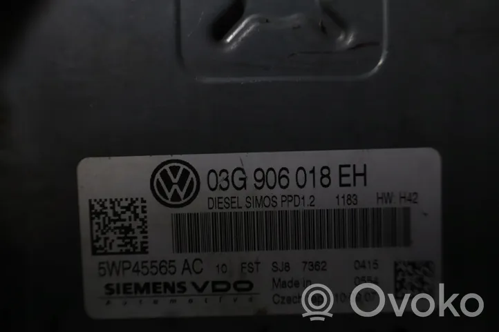 Volkswagen Touran I Unité de commande, module ECU de moteur 