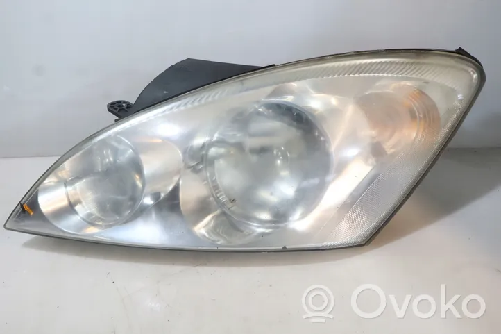 KIA Ceed Lampa przednia 