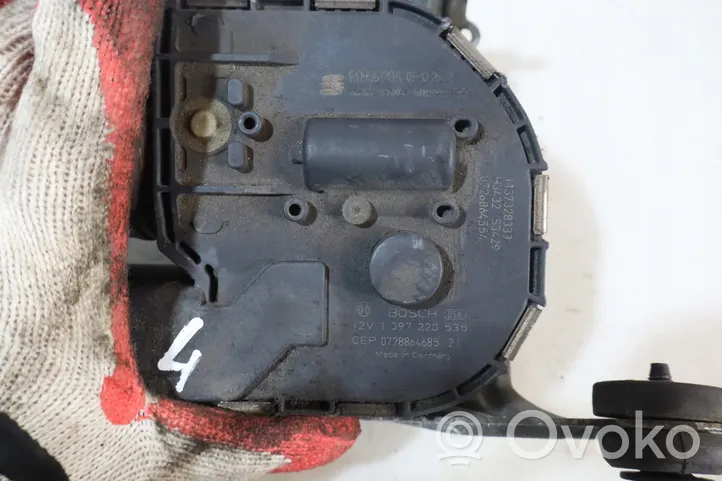 Seat Leon (1P) Wiper motor 