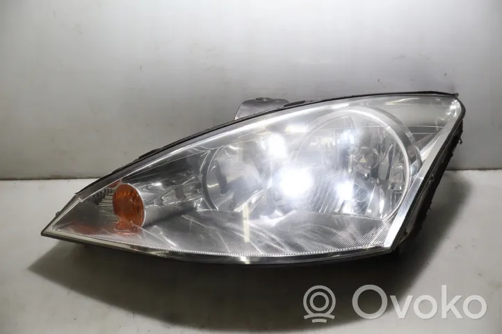 Ford Focus Headlight/headlamp 