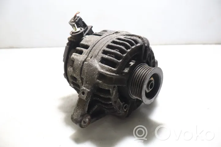 Toyota Avensis Verso Generator/alternator 0124325079