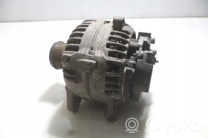 Renault Megane II Generatore/alternatore 0124525081