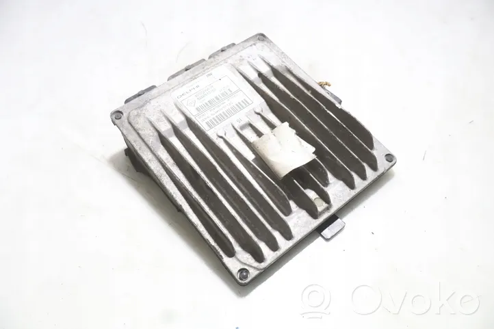 Renault Megane II Unité de commande, module ECU de moteur R0410B034