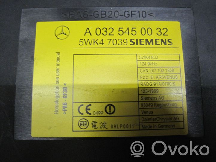 Mercedes-Benz CLS C219 Muut ohjainlaitteet/moduulit A0325450032