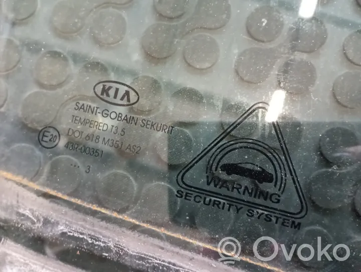 KIA Sportage Pagrindinis priekinių durų stiklas (keturdurio) 