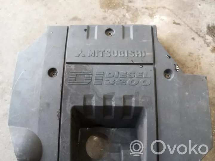 Mitsubishi Pajero Couvercle cache moteur ME192041