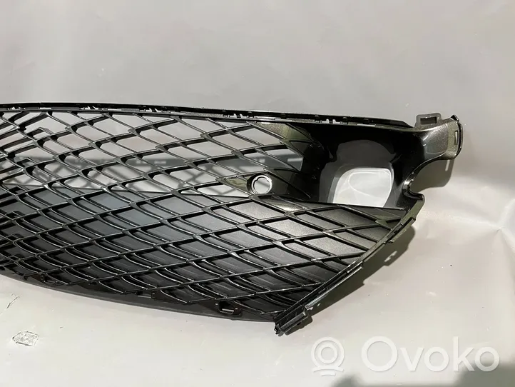 Lexus RC Grille inférieure de pare-chocs avant 5311224180