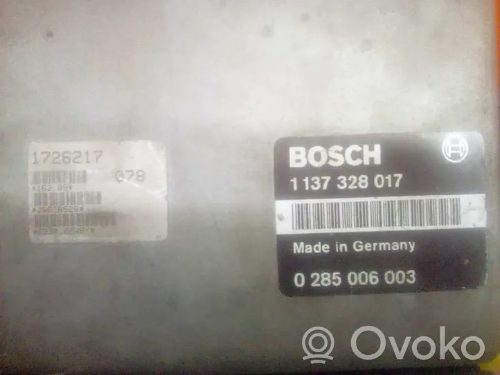BMW 7 E32 Variklio valdymo blokas 1137328017