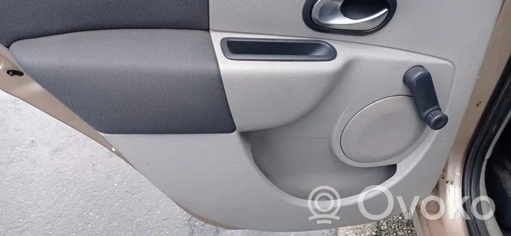 Renault Modus Apmušimas galinių durų (obšifke) 