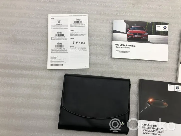 BMW 3 F30 F35 F31 Carnet d'entretien d'une voiture 