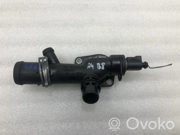 Audi A4 S4 B8 8K Obudowa termostatu 03L121132AC