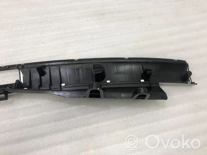 Audi Q7 4L Rivestimento della copertura ripiano portaoggetti 4L0864483