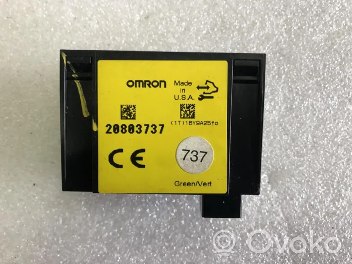 Chevrolet Captiva Oven keskuslukituksen ohjausyksikön moduuli 20803737