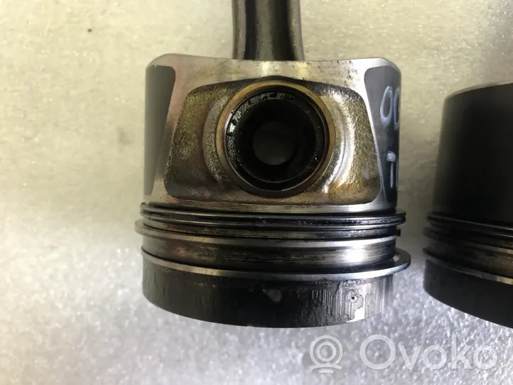 Volkswagen Tiguan Piston avec bielle 