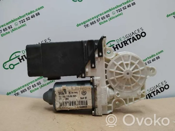 Seat Leon (1M) Motorino alzacristalli della portiera anteriore 7746002101