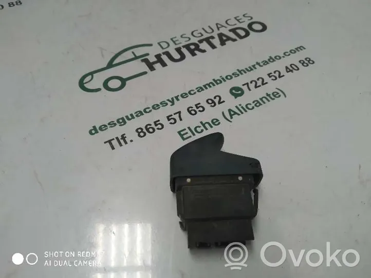 Renault Kangoo I Electric window control switch 