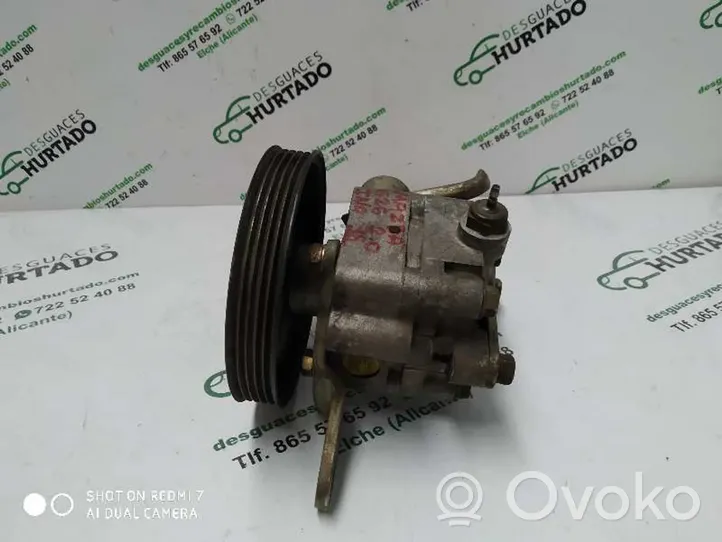 Mazda 626 Pompa del servosterzo 82194115